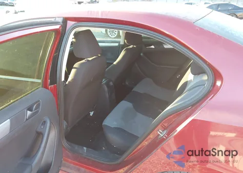 2017 Volkswagen Jetta 1.4T S z USA, uszkodzony, nr VIN 3VW2B7AJ9HM385843